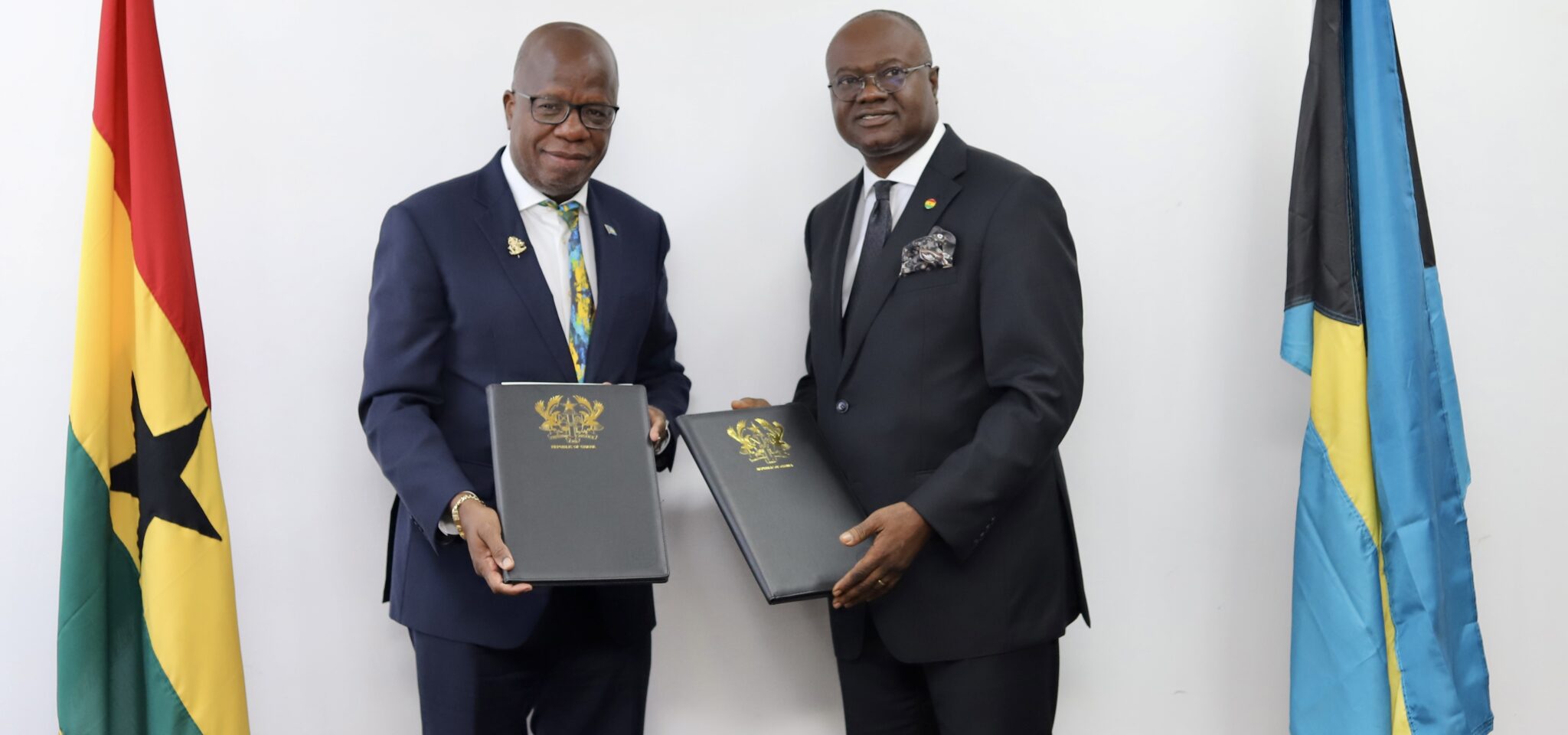 Bahamas Signs Reciprocal Visa Waiver With Ghana bahamas-signs-reciprocal-visa-waiver-with-ghana