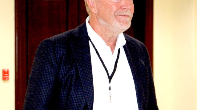 Mr. Niels Anderson presenting